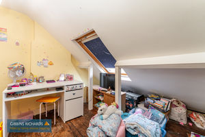 Loft Room- click for photo gallery